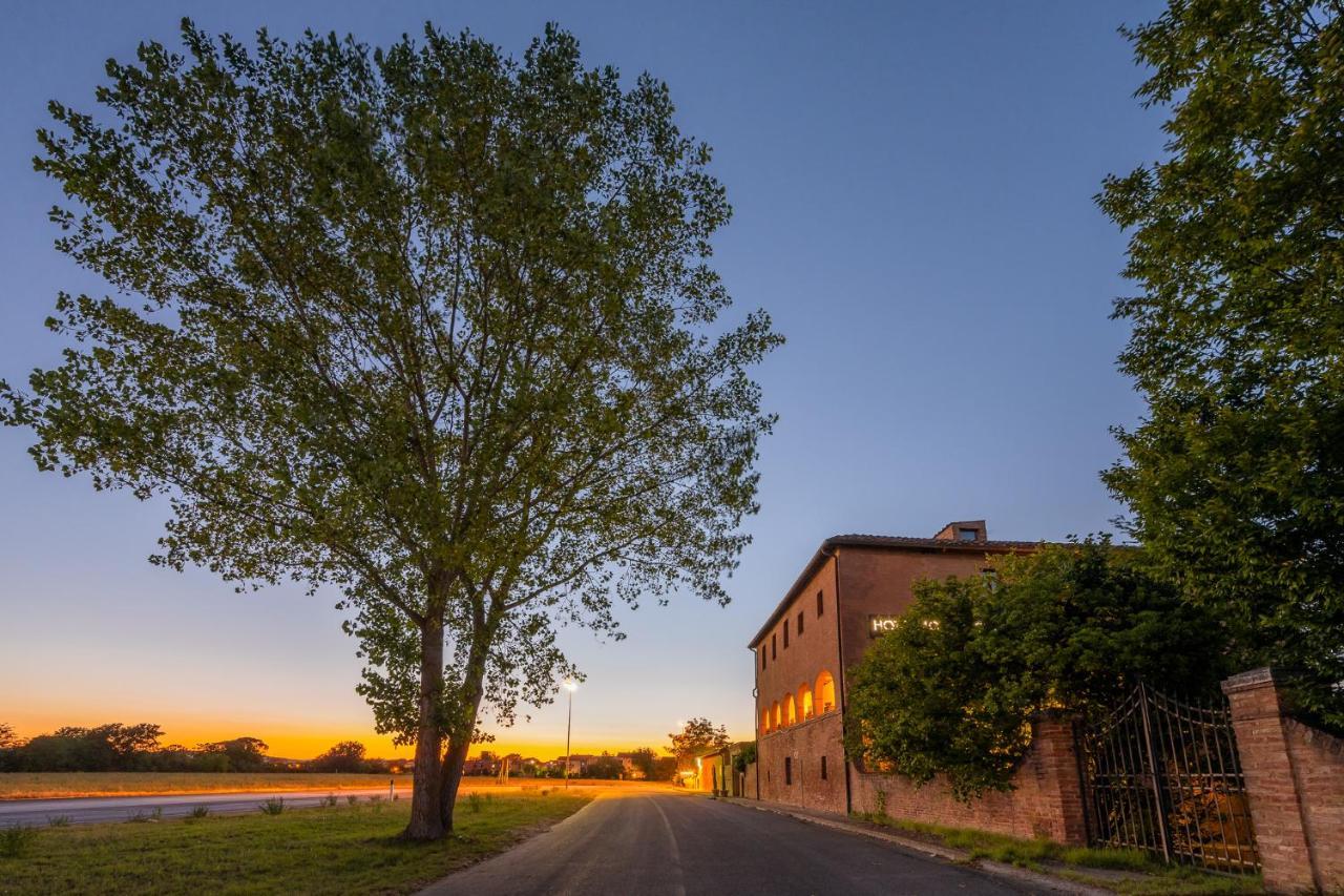 Hotel More Di Cuna Monteroni dʼArbia Kültér fotó