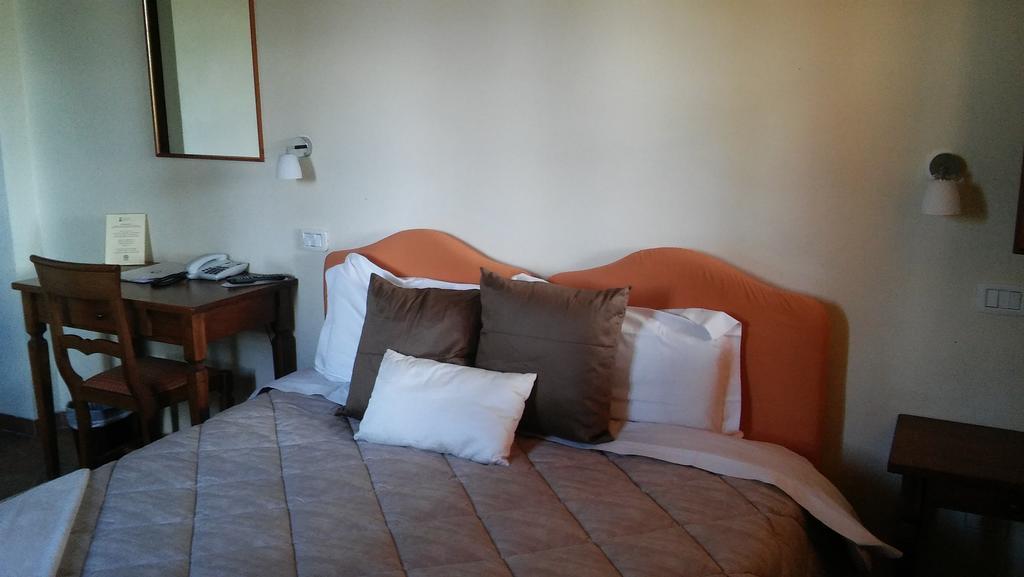 Hotel More Di Cuna Monteroni dʼArbia Kültér fotó